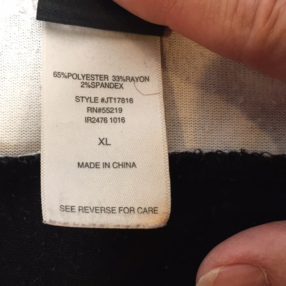 Modern Lux sweater - Picture 5 of 5